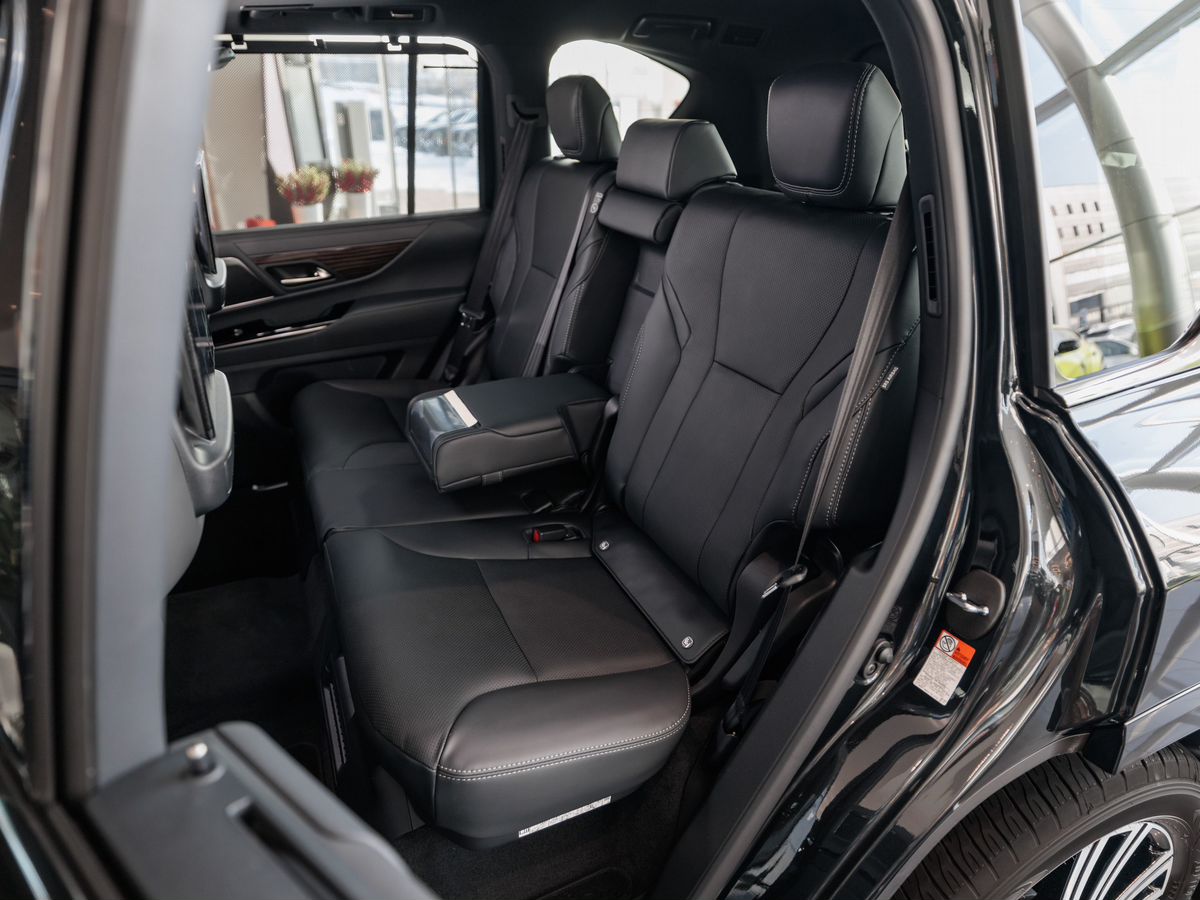 Lexus LX IV 600 3.4 AT (415 л.с.) 4WD