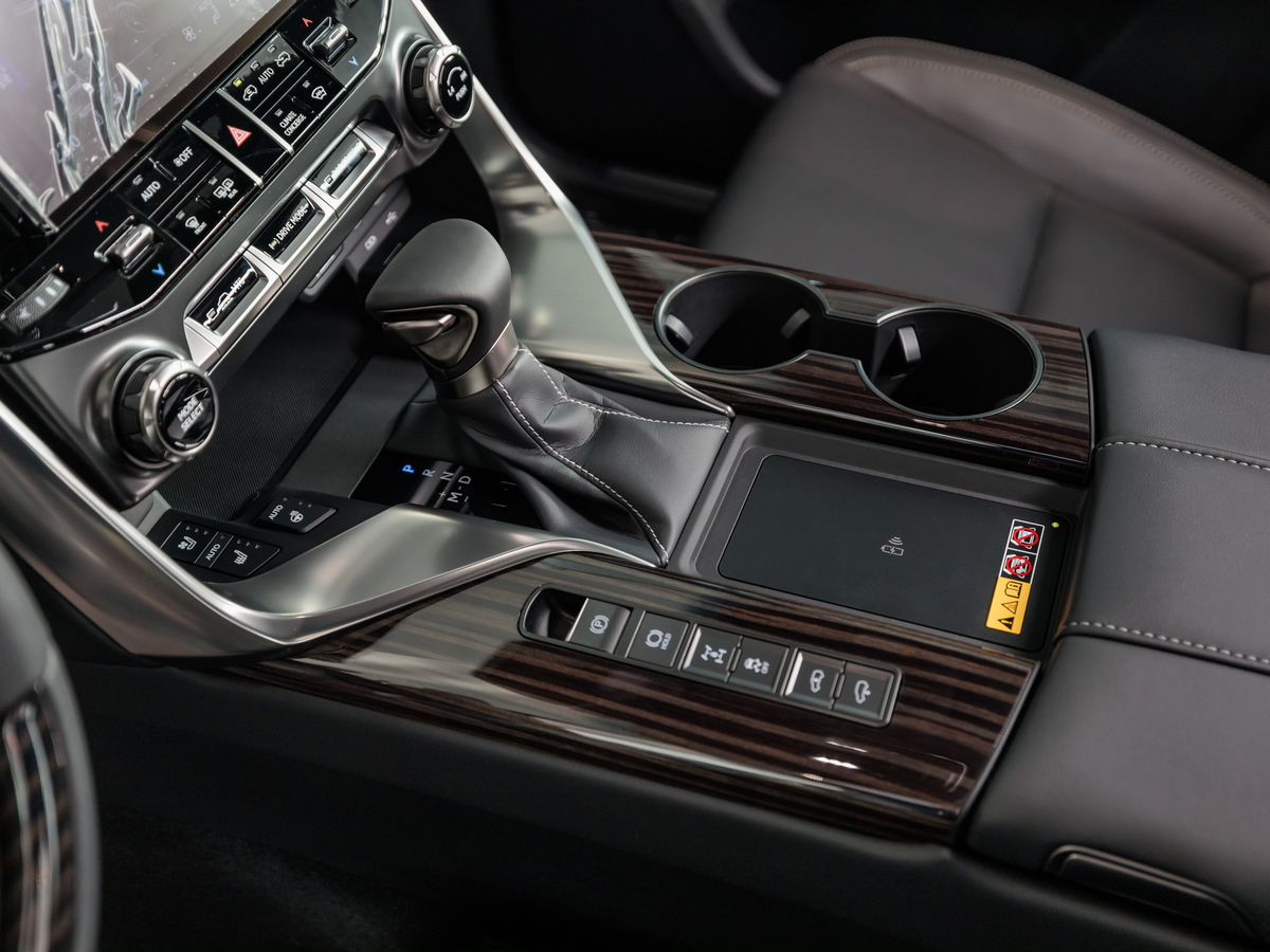 Lexus LX IV 600 3.4 AT (415 л.с.) 4WD