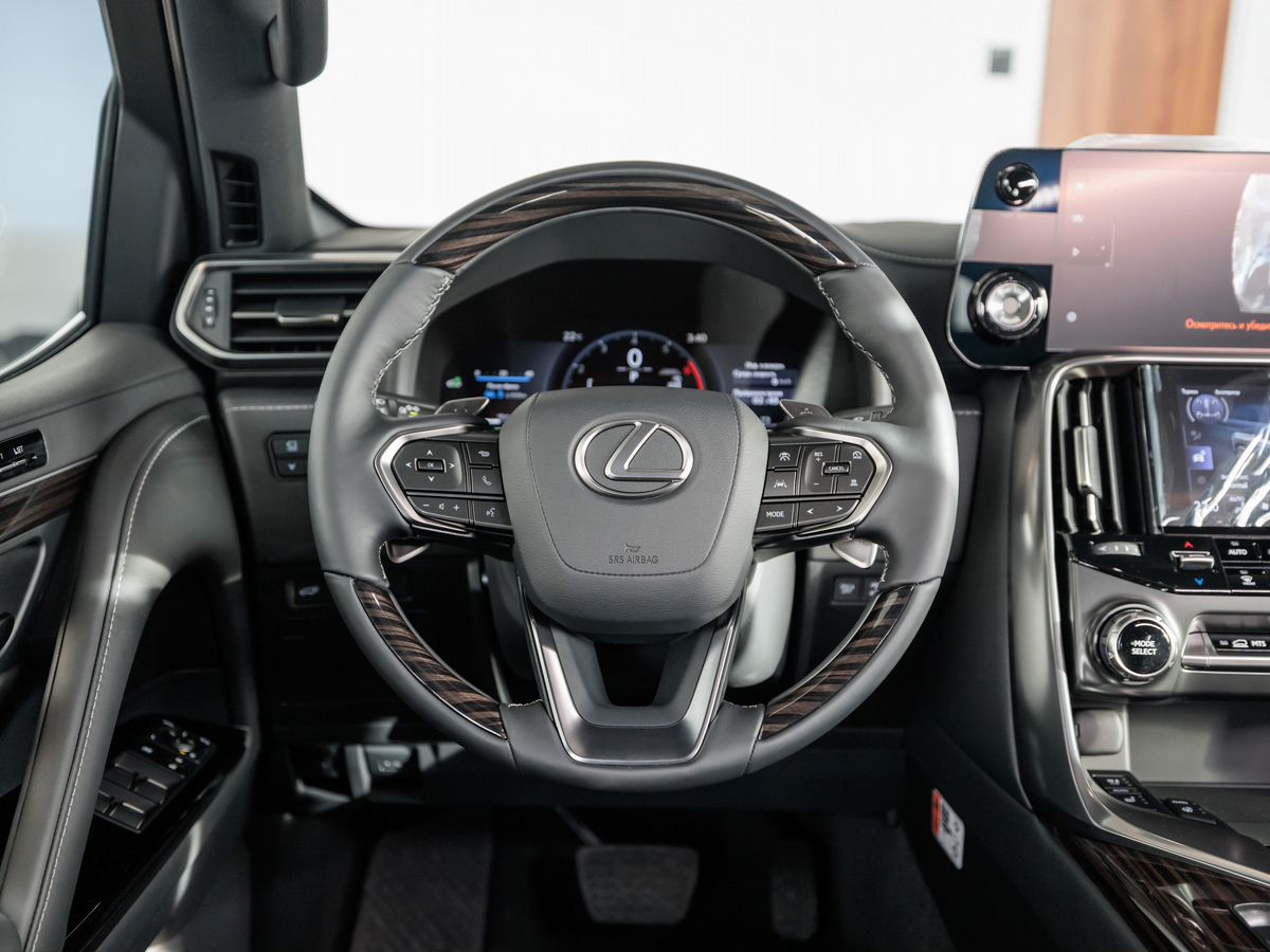 Lexus LX IV 600 3.4 AT (415 л.с.) 4WD