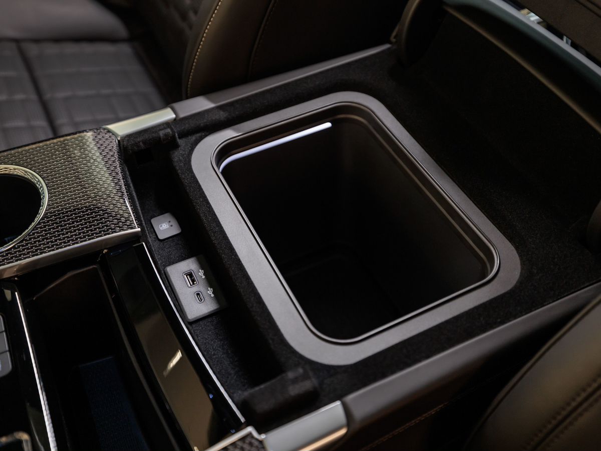 Cadillac Escalade-V I Рестайлинг 6.2 AT (682 л.с.) 4WD