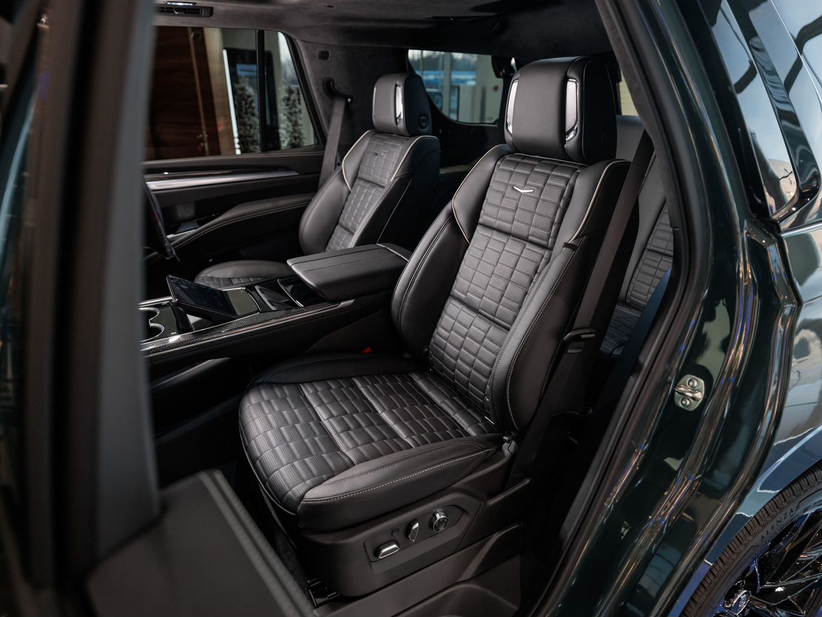 Cadillac Escalade-V I Рестайлинг 6.2 AT (682 л.с.) 4WD