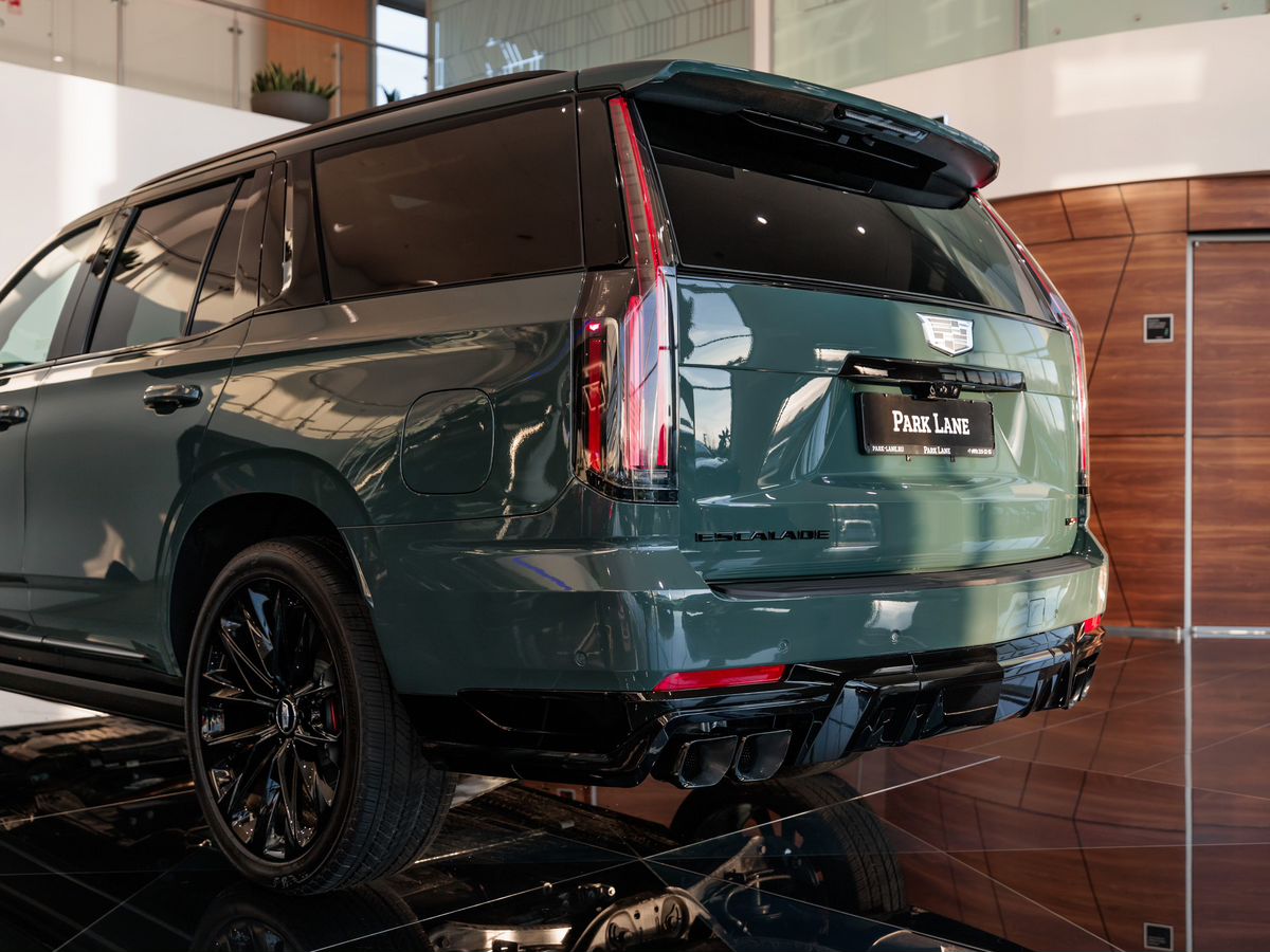 Cadillac Escalade-V I Рестайлинг 6.2 AT (682 л.с.) 4WD