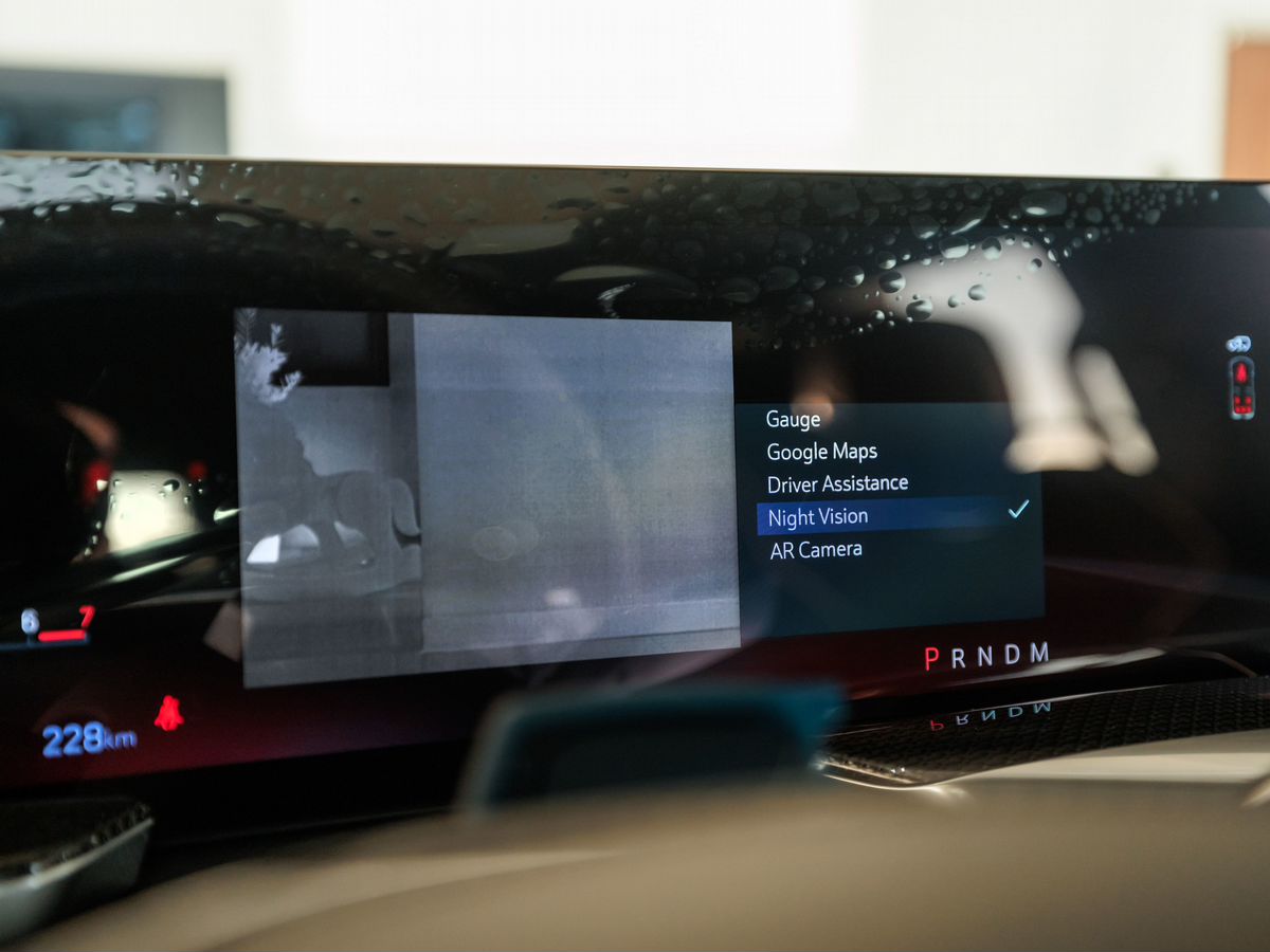 Cadillac Escalade-V I Рестайлинг 6.2 AT (682 л.с.) 4WD