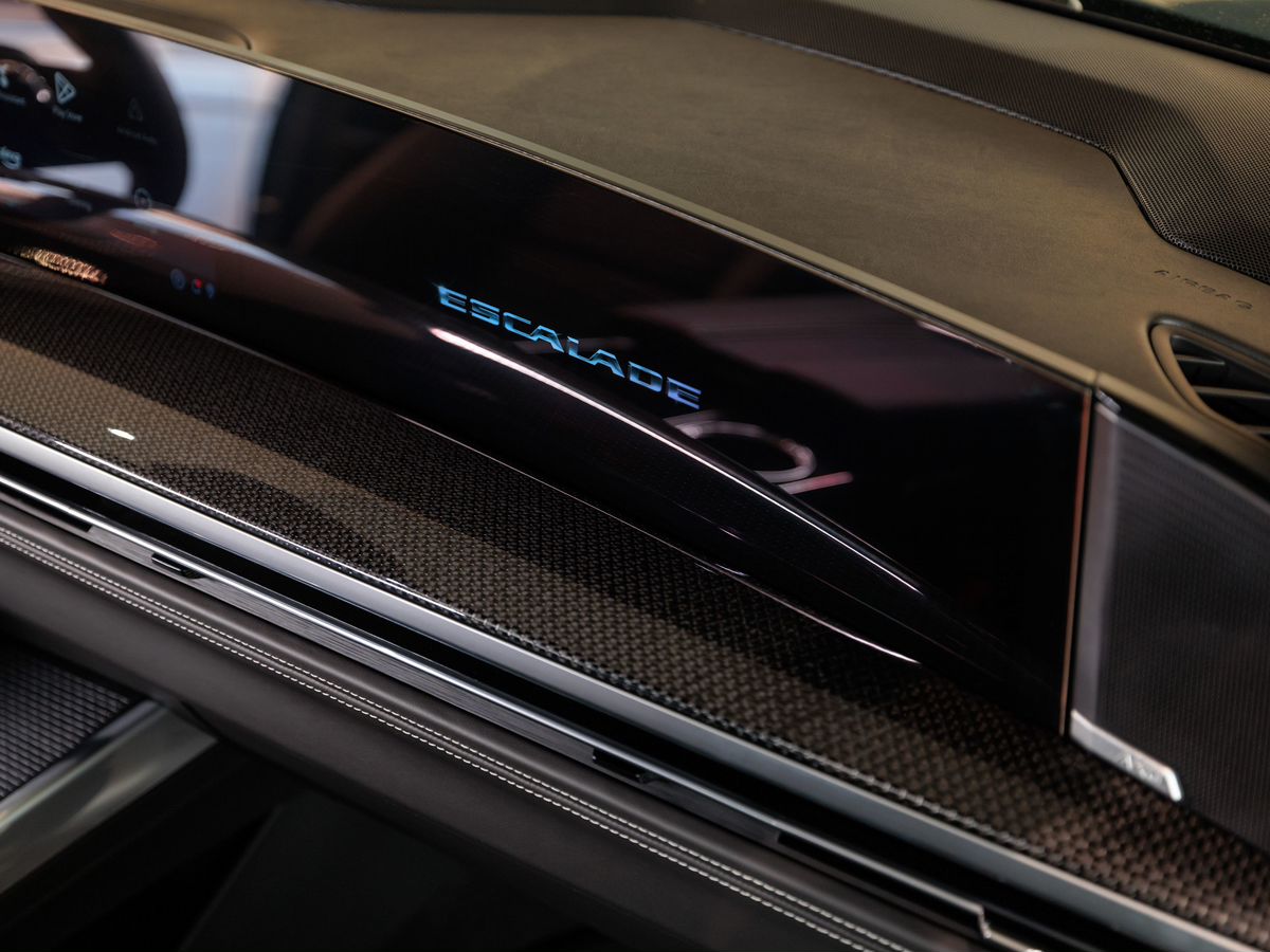 Cadillac Escalade-V I Рестайлинг 6.2 AT (682 л.с.) 4WD