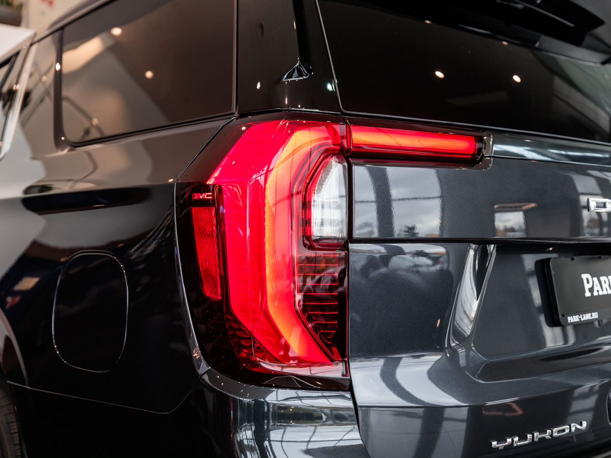 GMC Yukon V Рестайлинг 6.2 AT (420 л.с.) 4WD