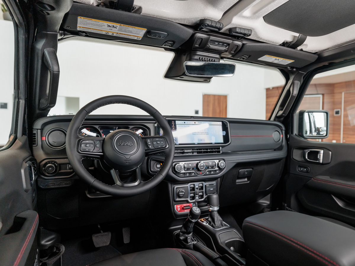 Jeep Wrangler IV (JL) Рестайлинг 2.0 AT (272 л.с.) 4WD