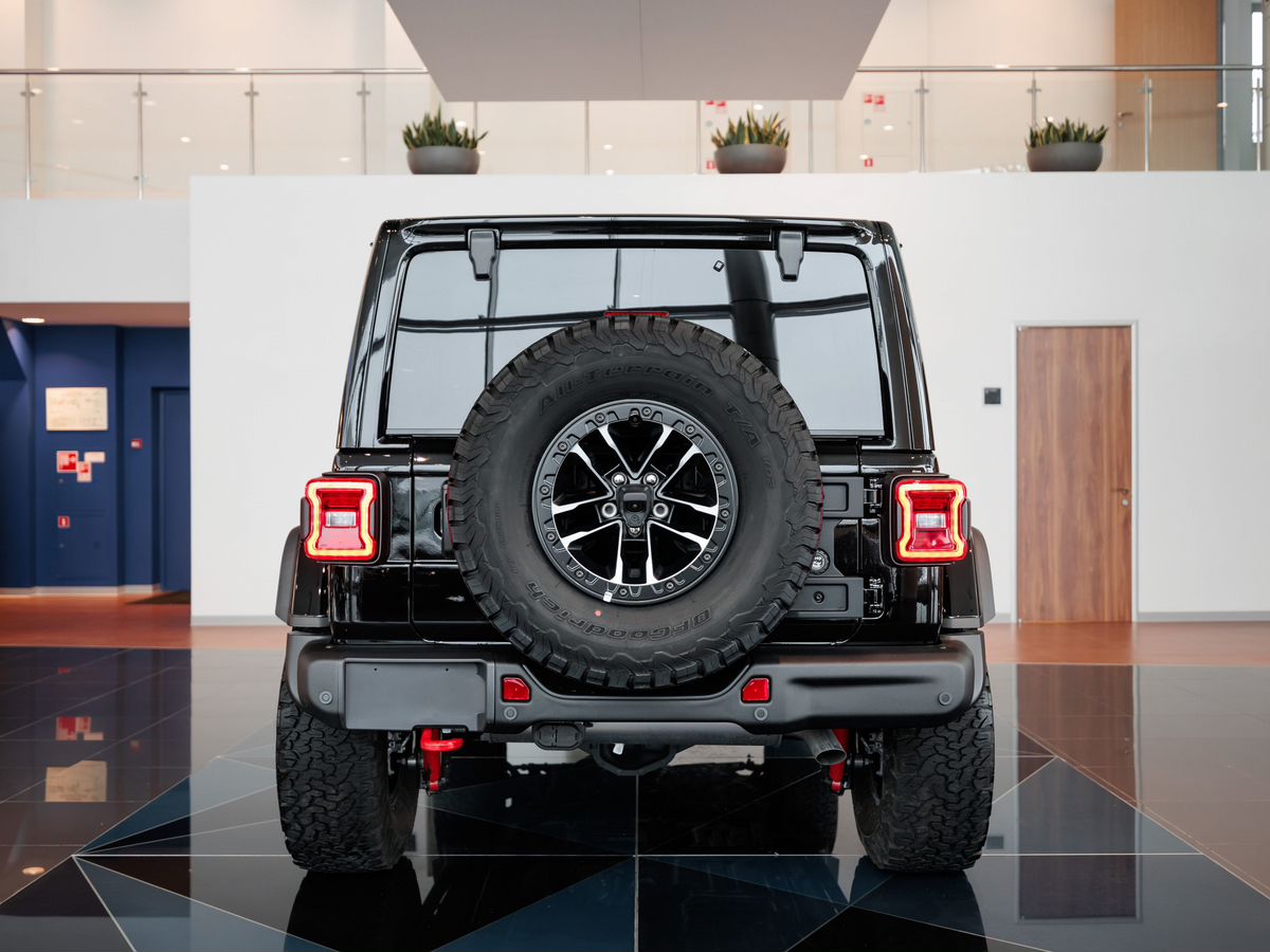Jeep Wrangler IV (JL) Рестайлинг 2.0 AT (272 л.с.) 4WD