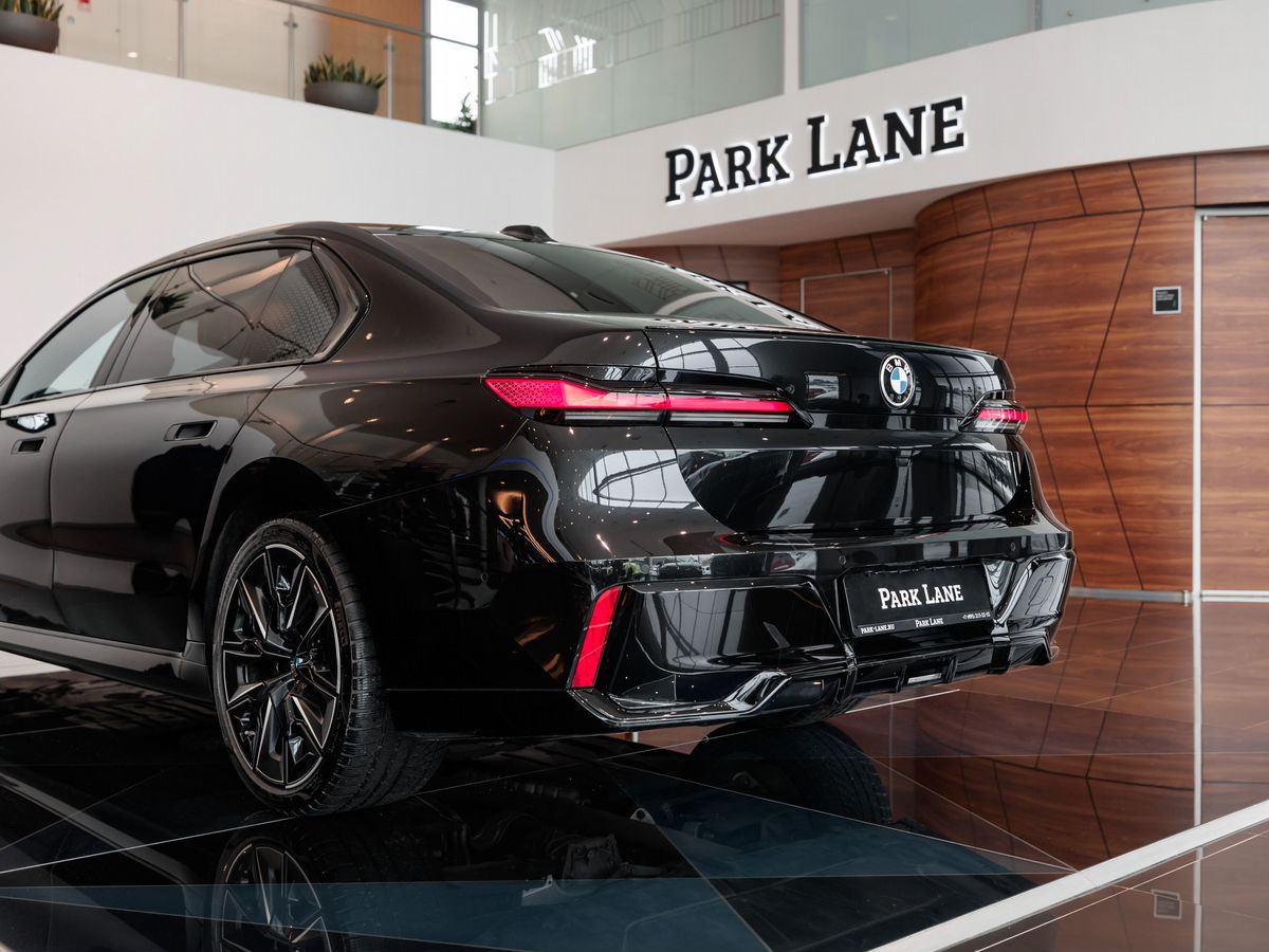 BMW 7 серии VII (G70) 740d xDrive 3.0d AT (286 л.с.) 4WD