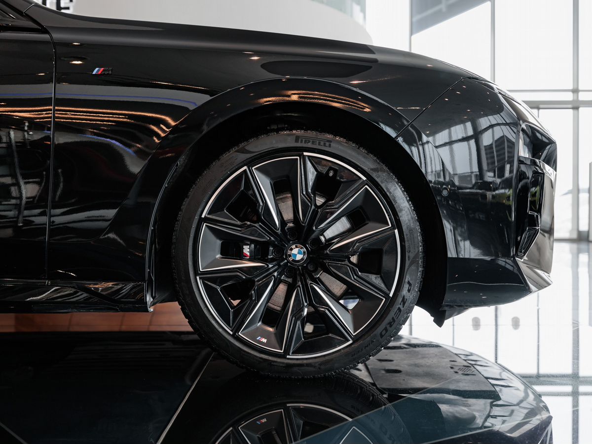 BMW 7 серии VII (G70) 740d xDrive 3.0d AT (286 л.с.) 4WD