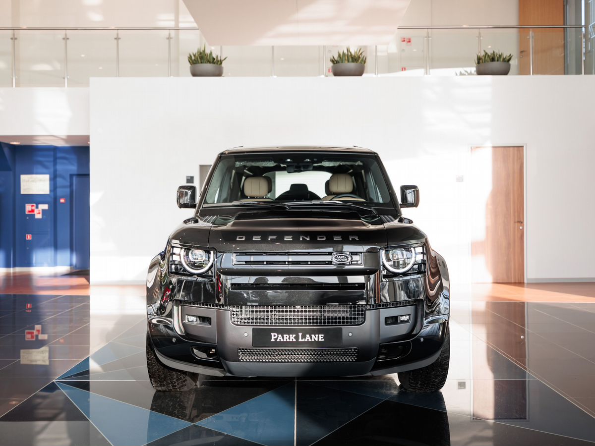 Land Rover Defender II 110 3.0d AT (249 л.с.) 4WD