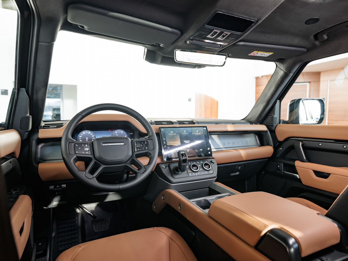 Land Rover Defender II 110 3.0d AT (249 л.с.) 4WD