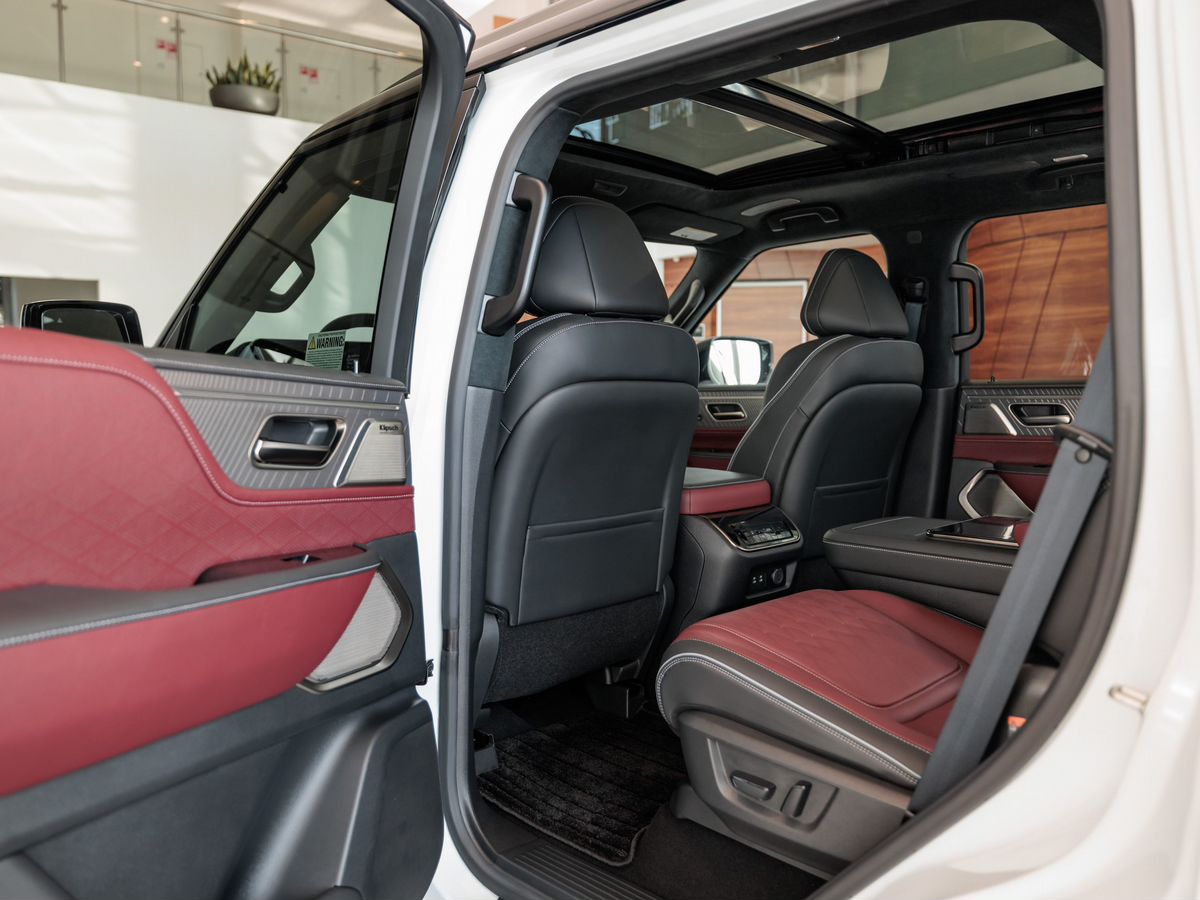 Infiniti QX80 II 3.5 AT (450 л.с.) 4WD