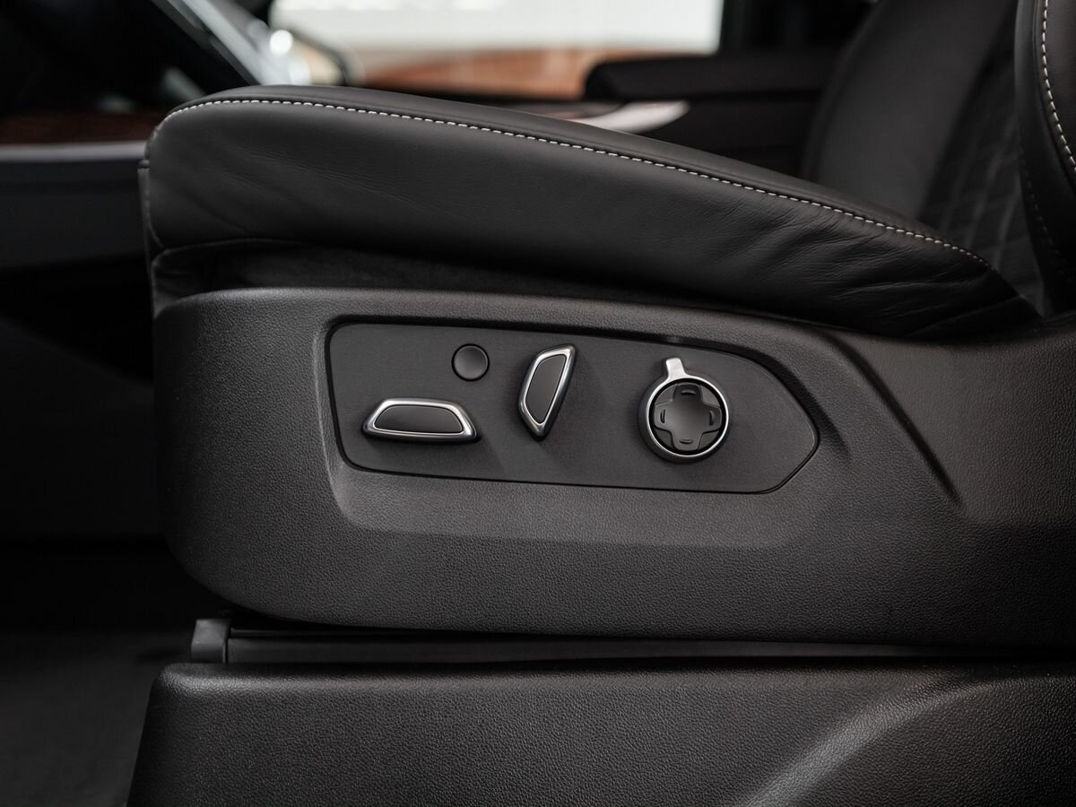 Cadillac Escalade V Рестайлинг ESV 6.2 AT (420 л.с.) 4WD