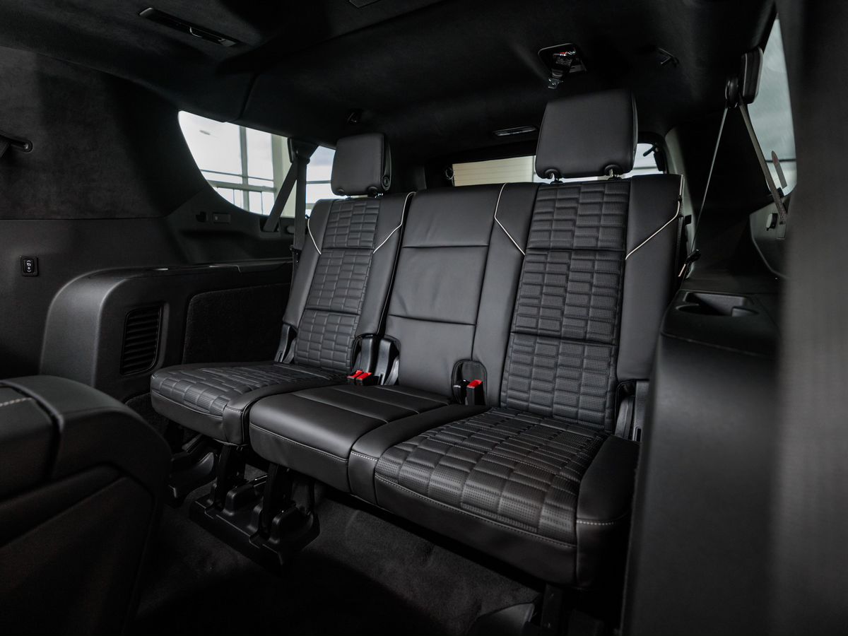 Cadillac Escalade V Рестайлинг ESV 6.2 AT (420 л.с.) 4WD