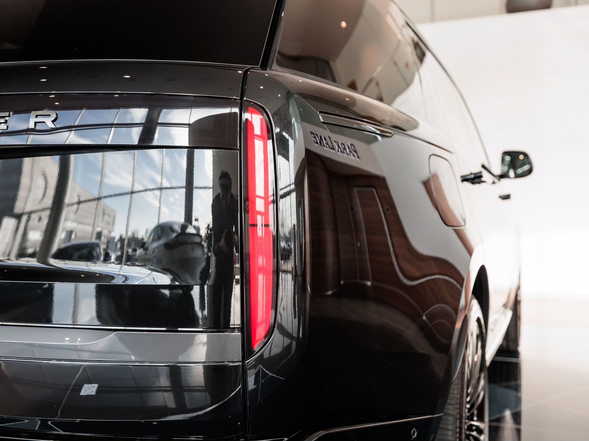 Land Rover Range Rover V D350 MHEV Long 3.0d AT (350 л.с.) 4WD