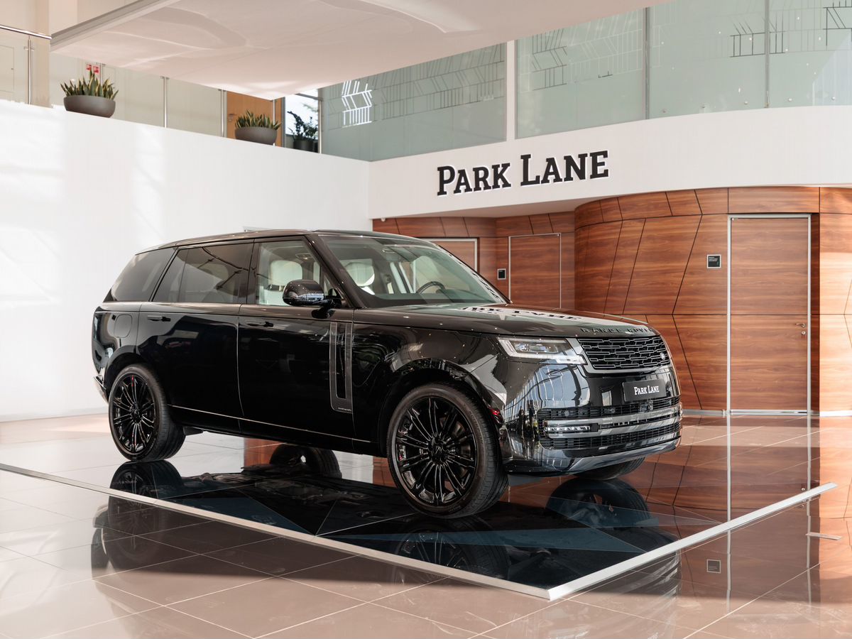 Land Rover Range Rover V D350 MHEV Long 3.0d AT (350 л.с.) 4WD