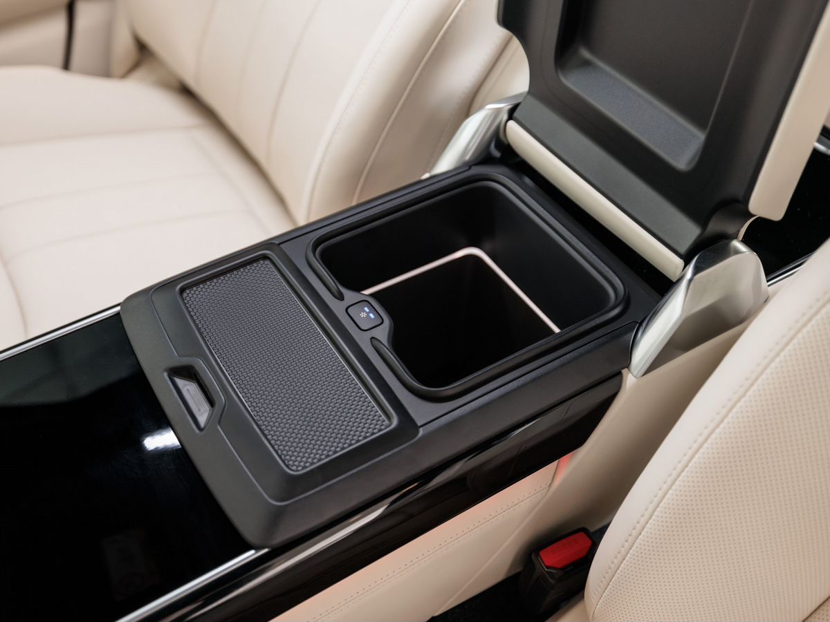 Land Rover Range Rover V D350 MHEV Long 3.0d AT (350 л.с.) 4WD