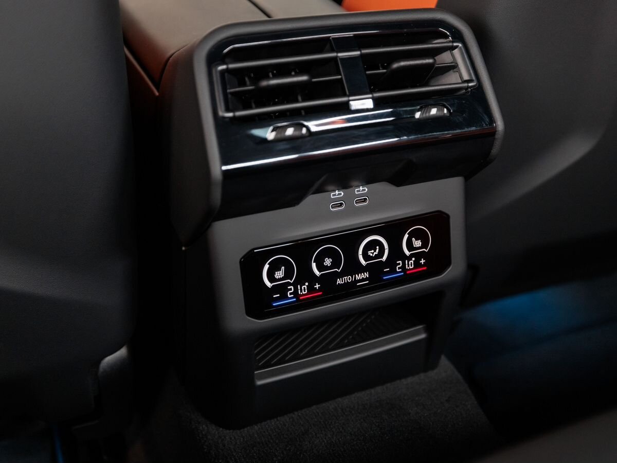 BMW M5 VII (G90) 4.4hyb AT (727 л.с.) 4WD