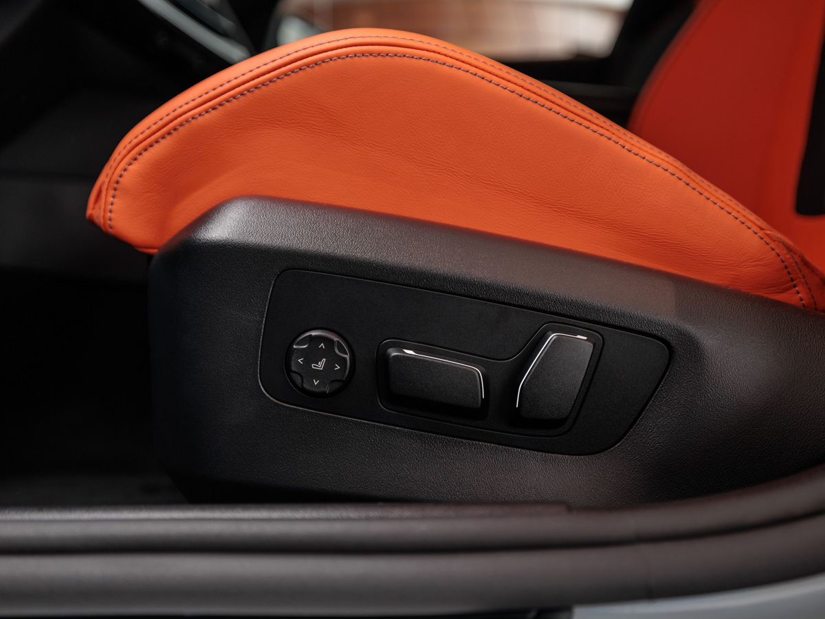 BMW M5 VII (G90) 4.4hyb AT (727 л.с.) 4WD