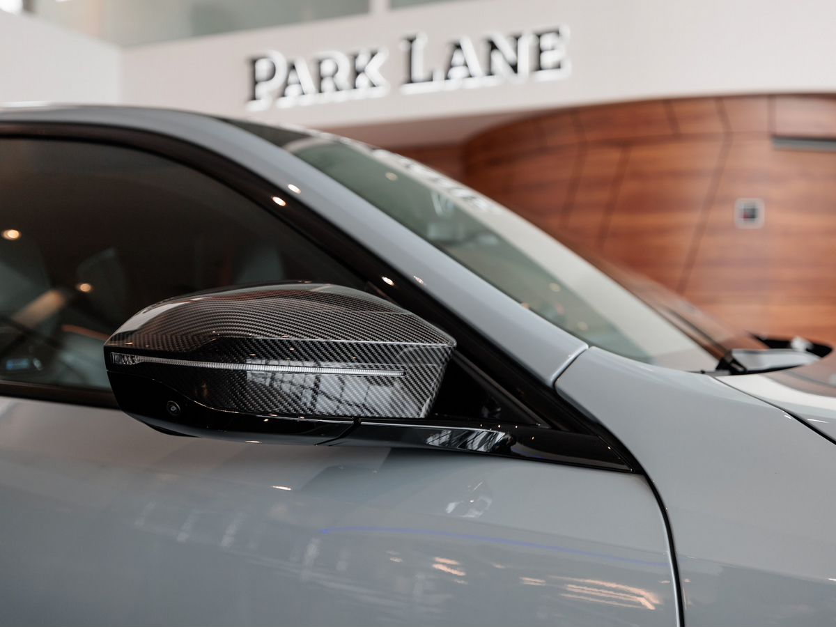 BMW M5 VII (G90) 4.4hyb AT (727 л.с.) 4WD