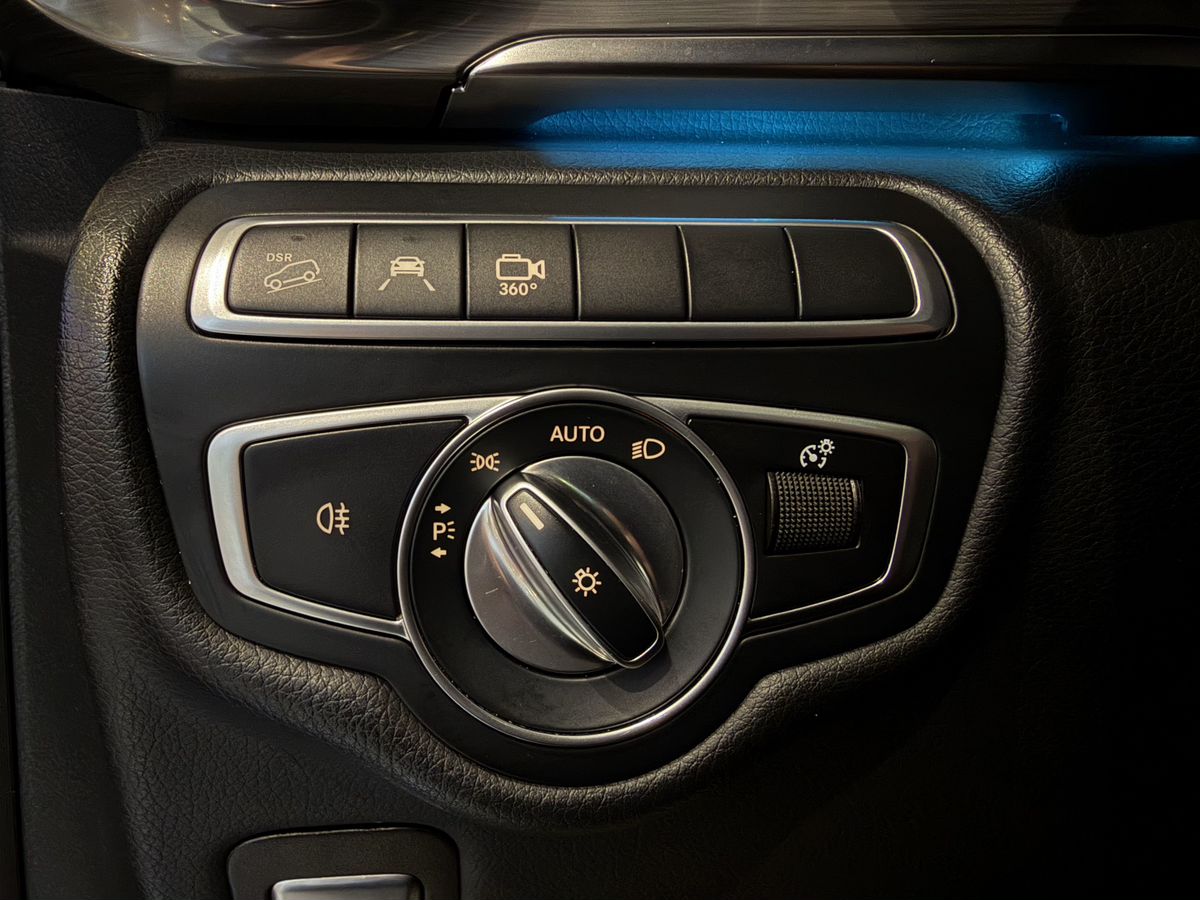 Mercedes-Benz V-Класс III (W447) Рестайлинг 300 d длинный 2.0d AT (237 л.с.) 4WD