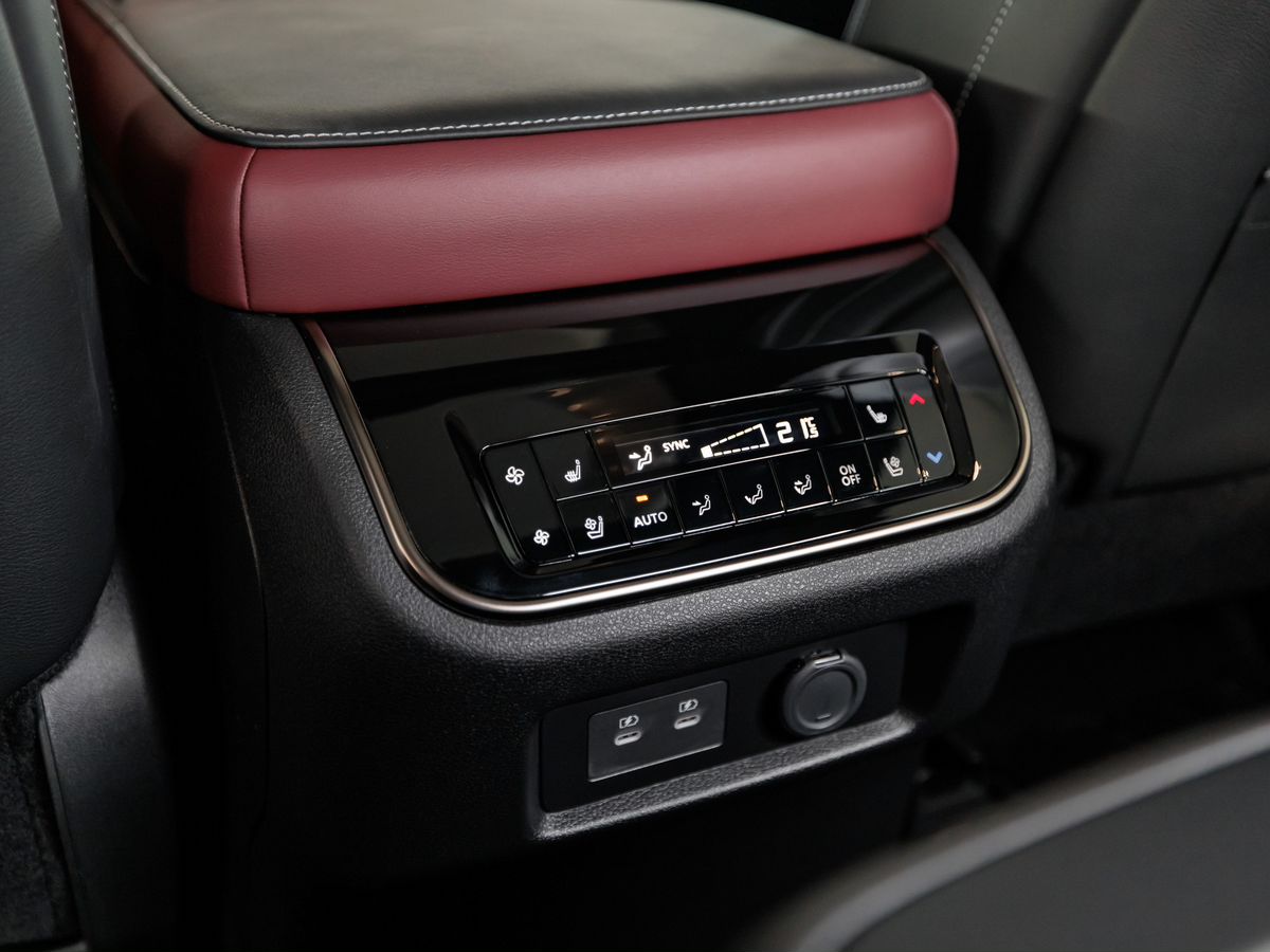 Infiniti QX80 II 3.5 AT (450 л.с.) 4WD