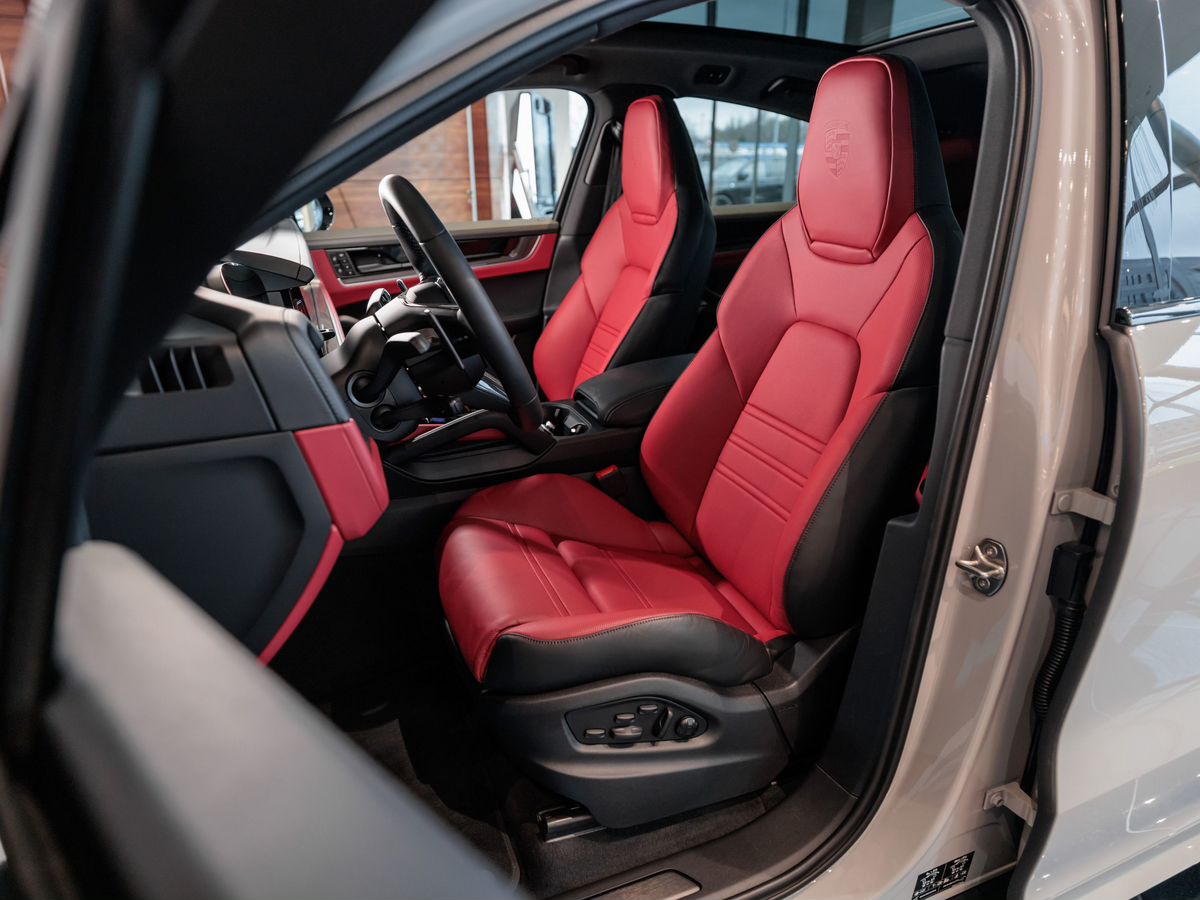 Porsche Cayenne III Рестайлинг Coupé 3.0 AT (353 л.с.) 4WD