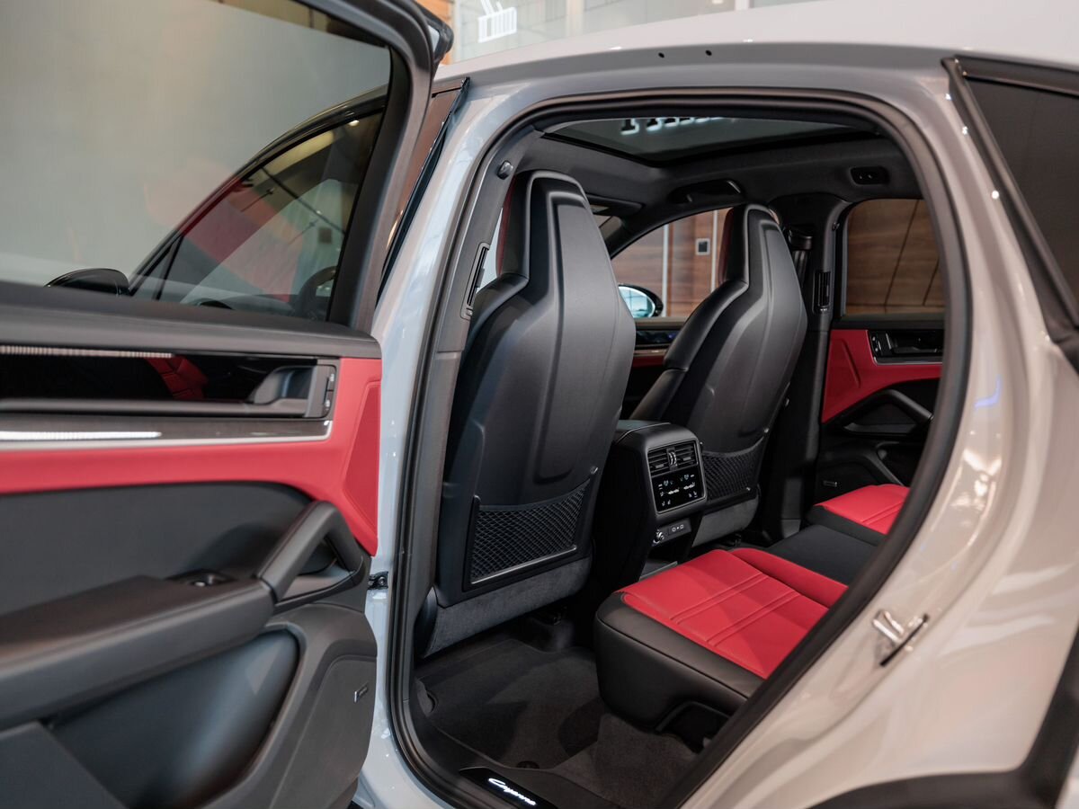 Porsche Cayenne III Рестайлинг Coupé 3.0 AT (353 л.с.) 4WD