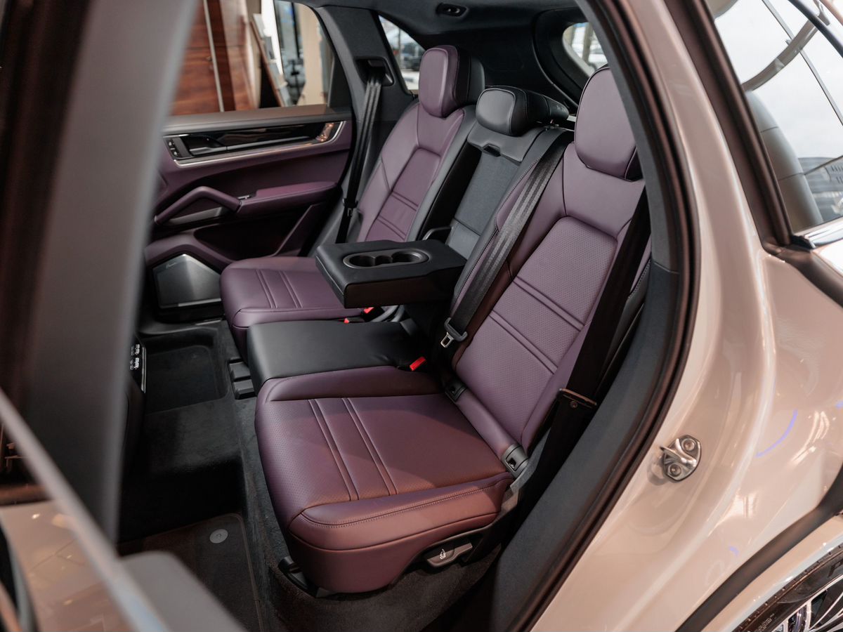 Porsche Cayenne III Рестайлинг 3.0 AT (353 л.с.) 4WD