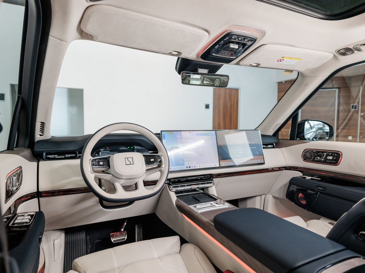 Zeekr 9X 55 kWh 2.0hyb AT (898 л.с.) 4WD