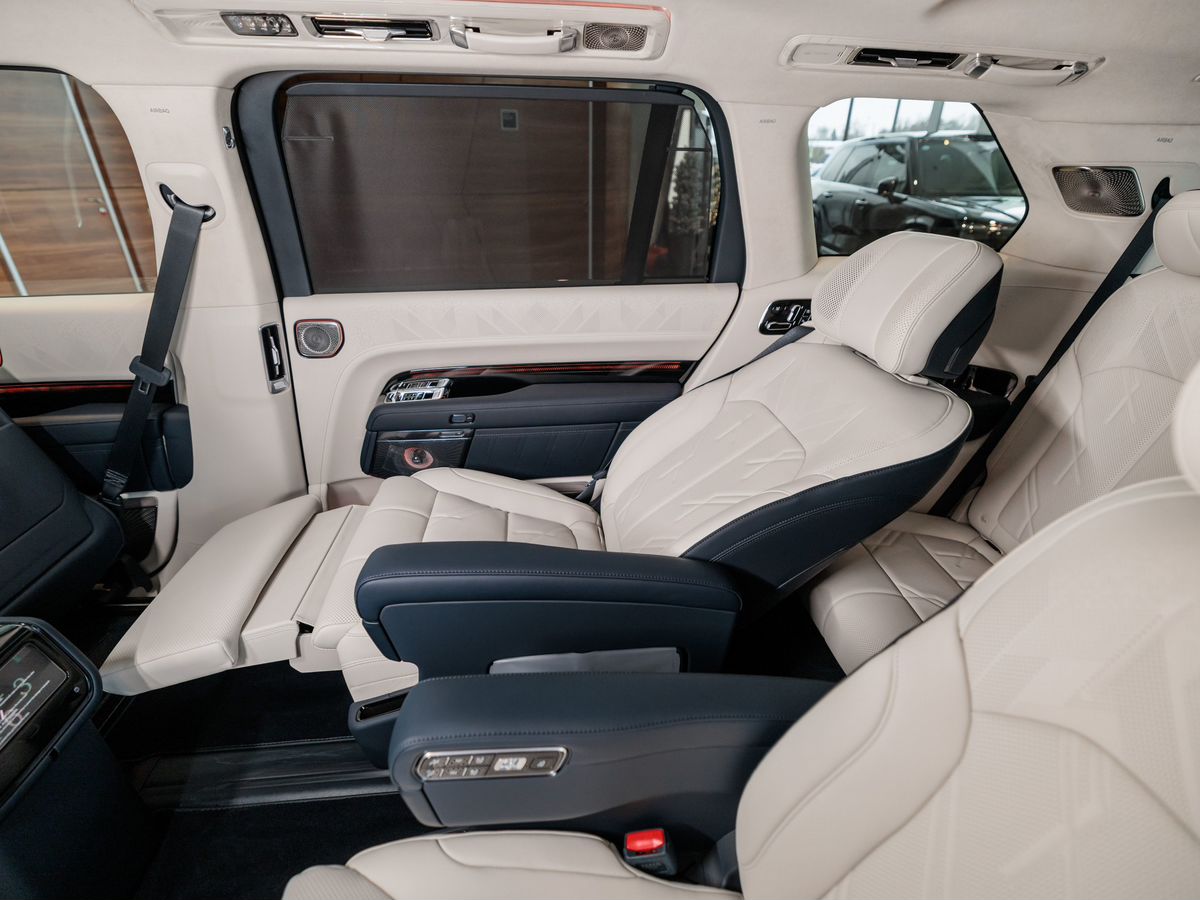 Zeekr 9X 55 kWh 2.0hyb AT (898 л.с.) 4WD