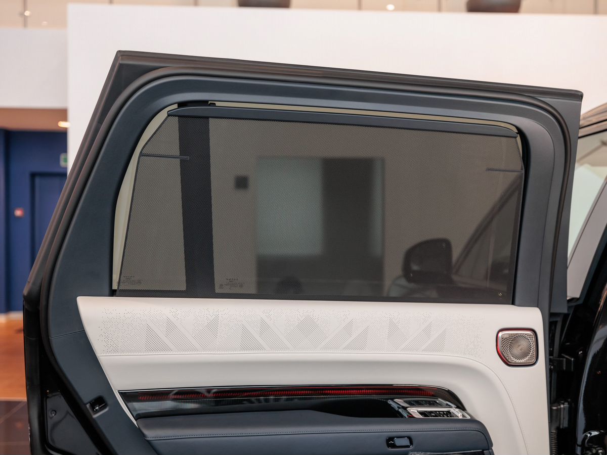 Zeekr 9X 55 kWh 2.0hyb AT (898 л.с.) 4WD