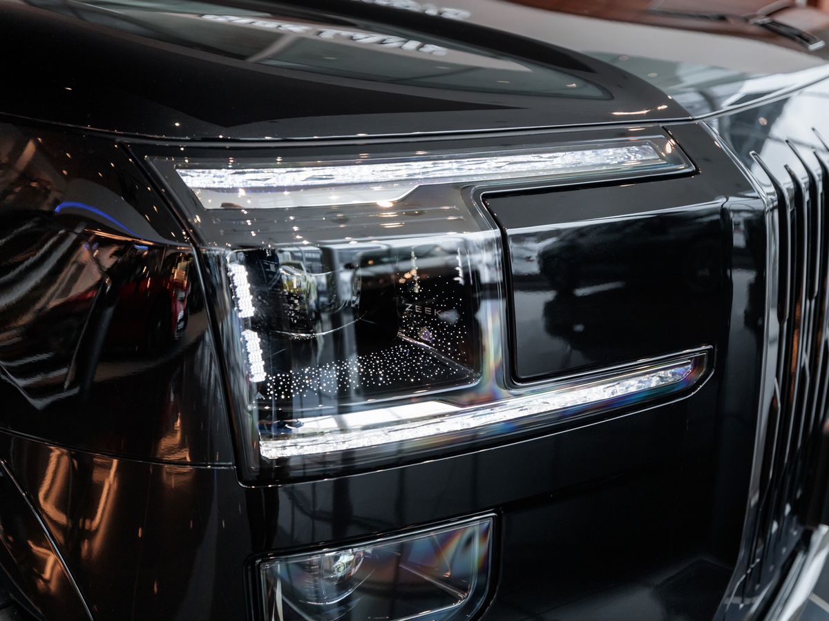 Zeekr 9X 55 kWh 2.0hyb AT (898 л.с.) 4WD