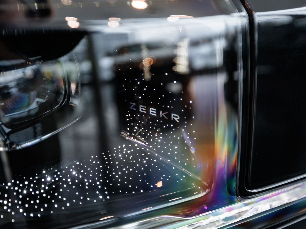 Zeekr 9X 55 kWh 2.0hyb AT (898 л.с.) 4WD