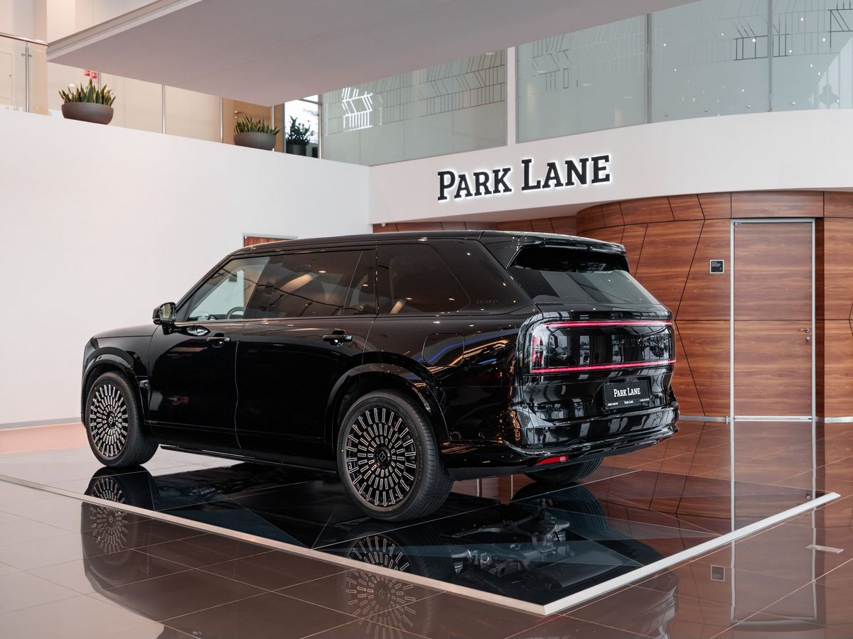 Zeekr 9X 55 kWh 2.0hyb AT (898 л.с.) 4WD