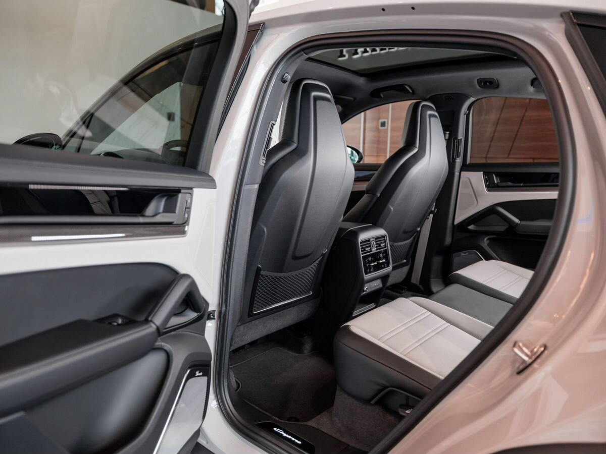 Porsche Cayenne III Рестайлинг Coupé 3.0 AT (353 л.с.) 4WD