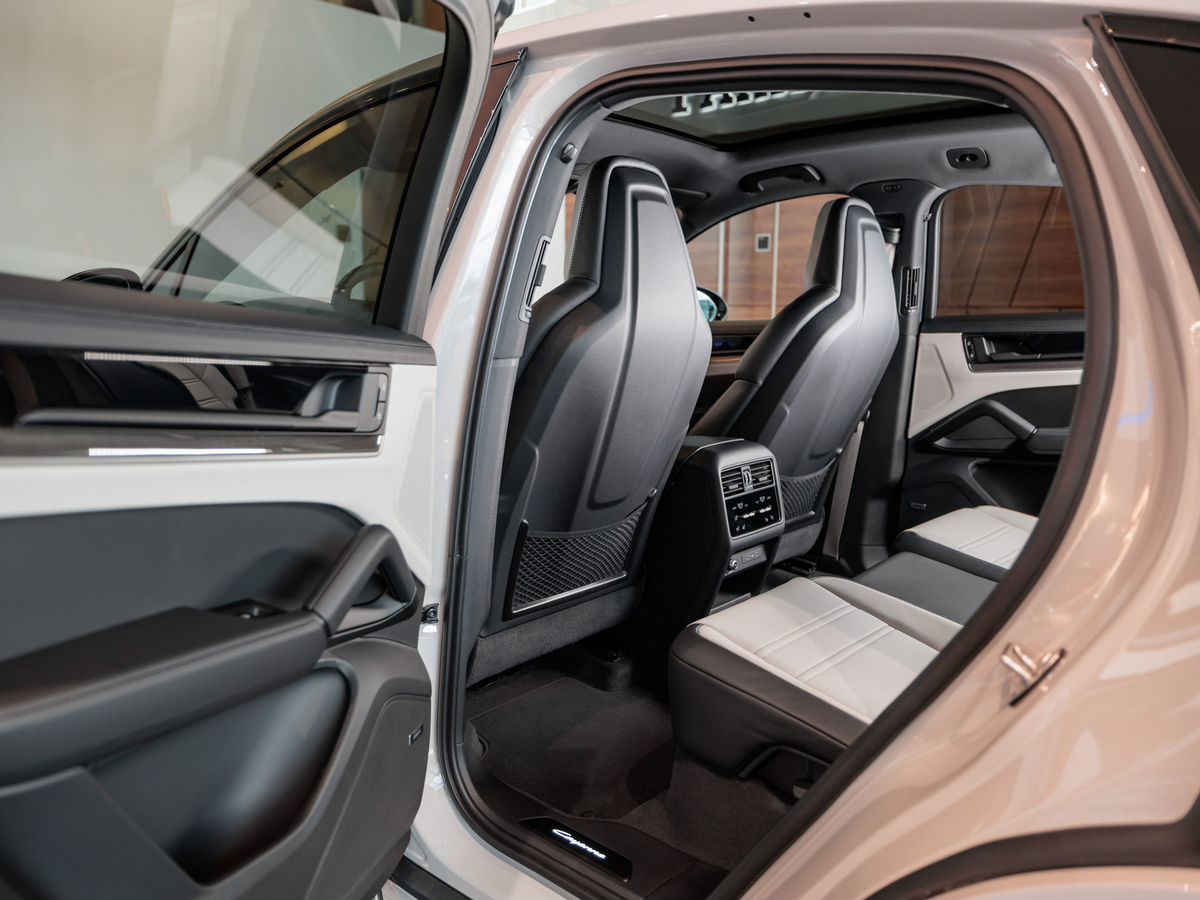 Porsche Cayenne III Рестайлинг Coupé 3.0 AT (353 л.с.) 4WD