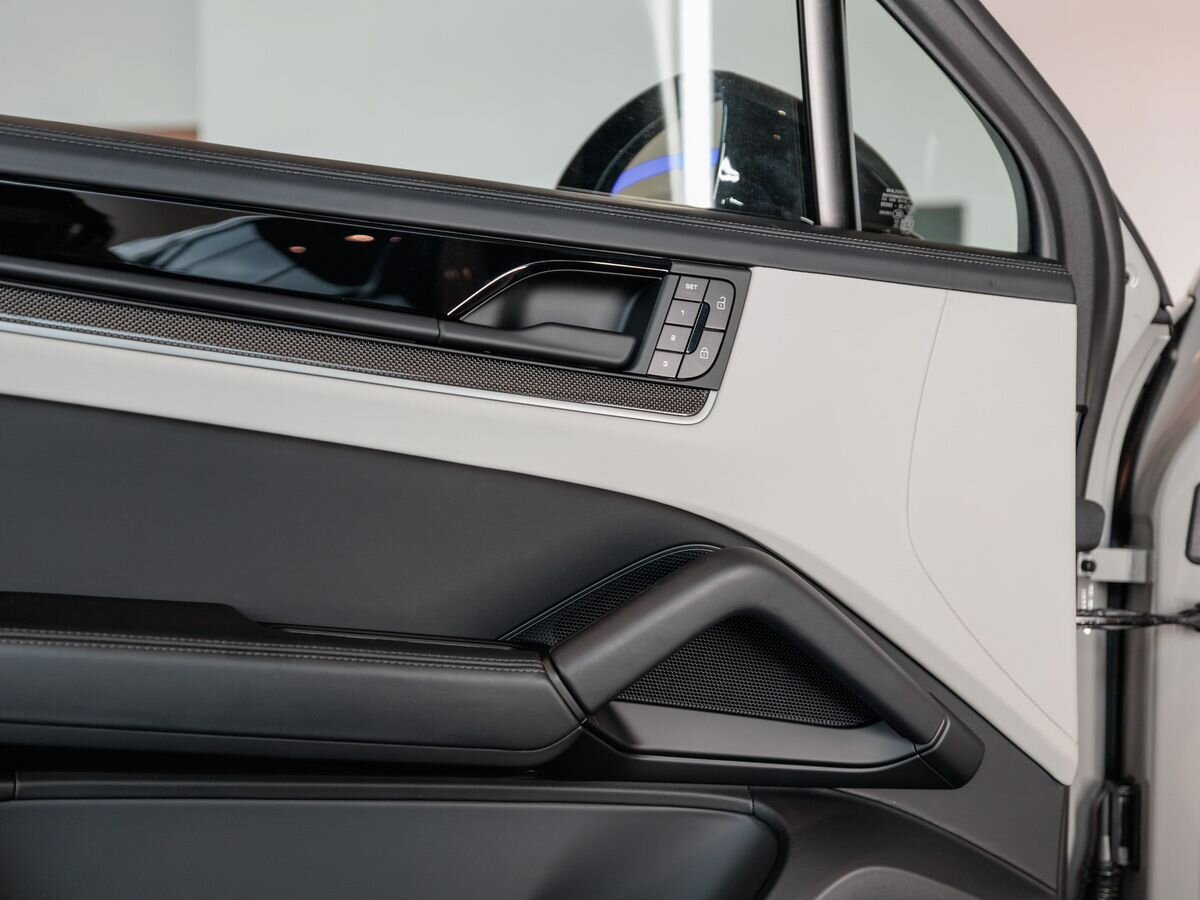 Porsche Cayenne III Рестайлинг Coupé 3.0 AT (353 л.с.) 4WD