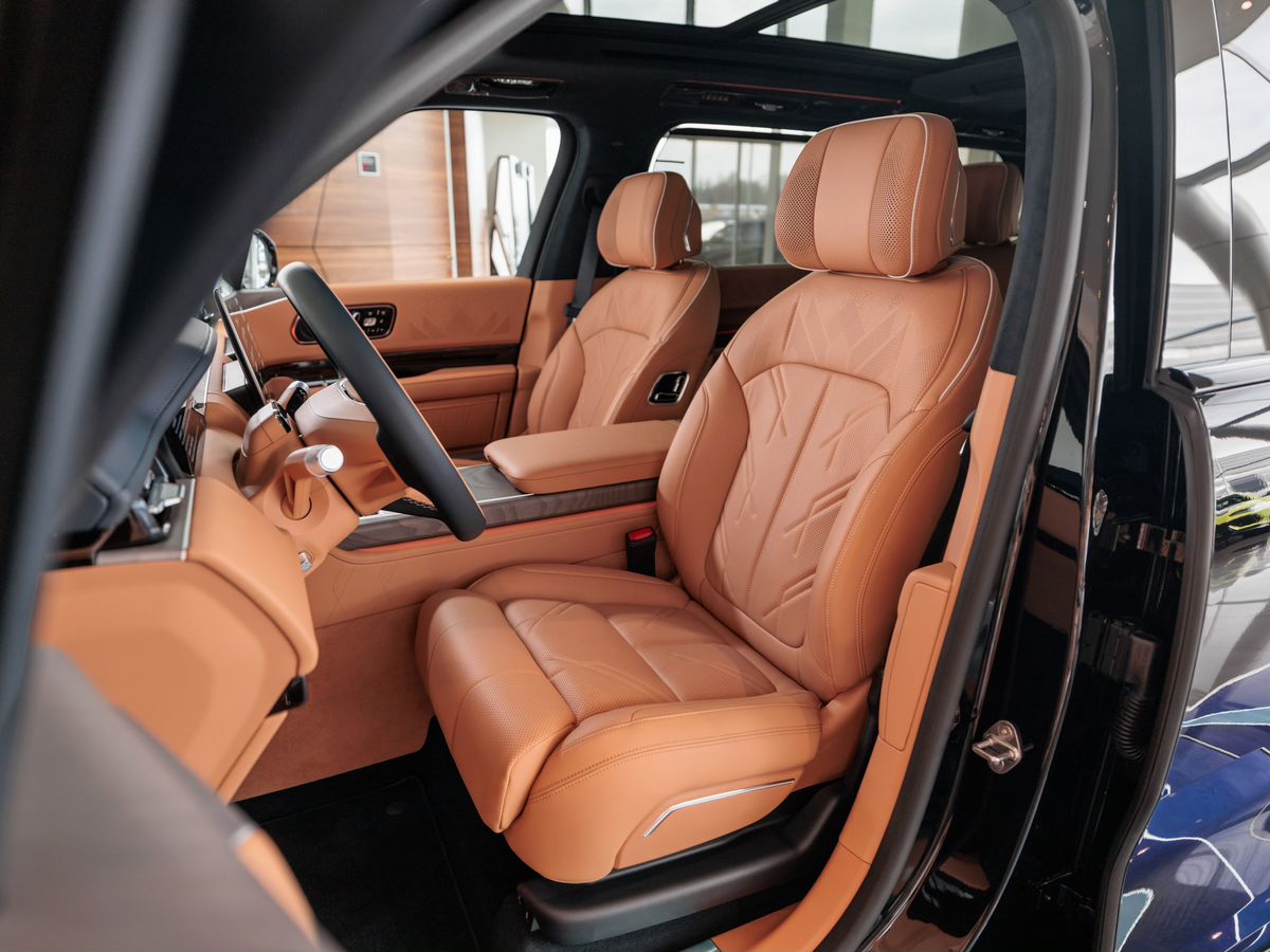 Zeekr 9X 55 kWh 2.0hyb AT (898 л.с.) 4WD