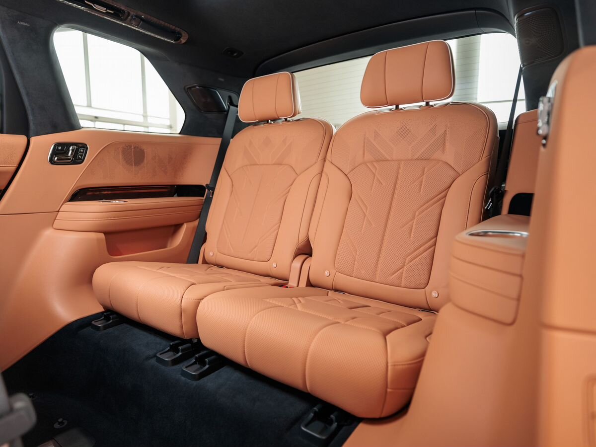 Zeekr 9X 55 kWh 2.0hyb AT (898 л.с.) 4WD