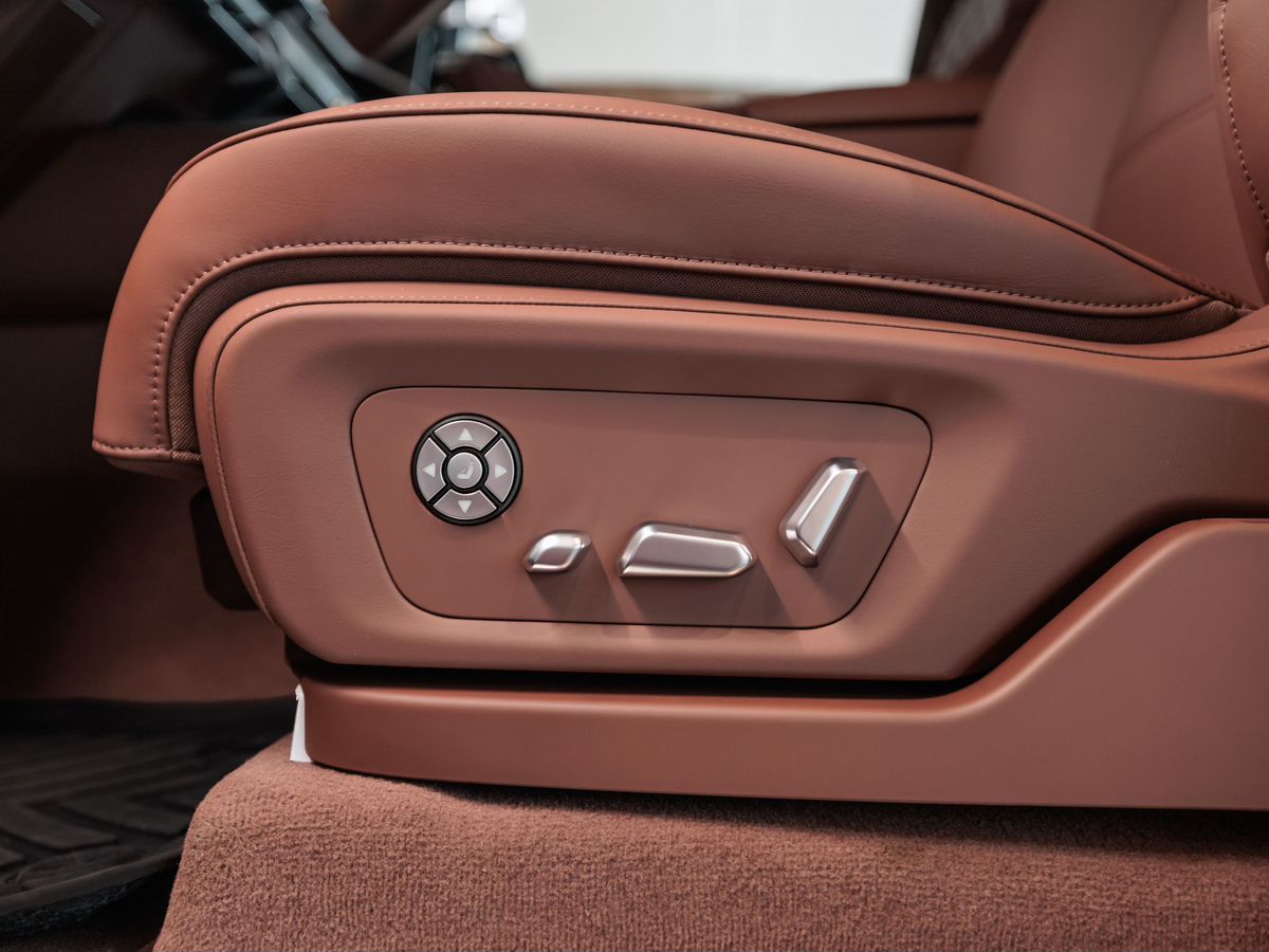 Tank 700 3.0 AT (354 л.с.) 4WD