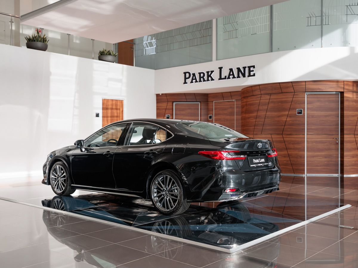 Toyota Camry IX (XV80) China Market 2.0hyb CVT (197 л.с.)