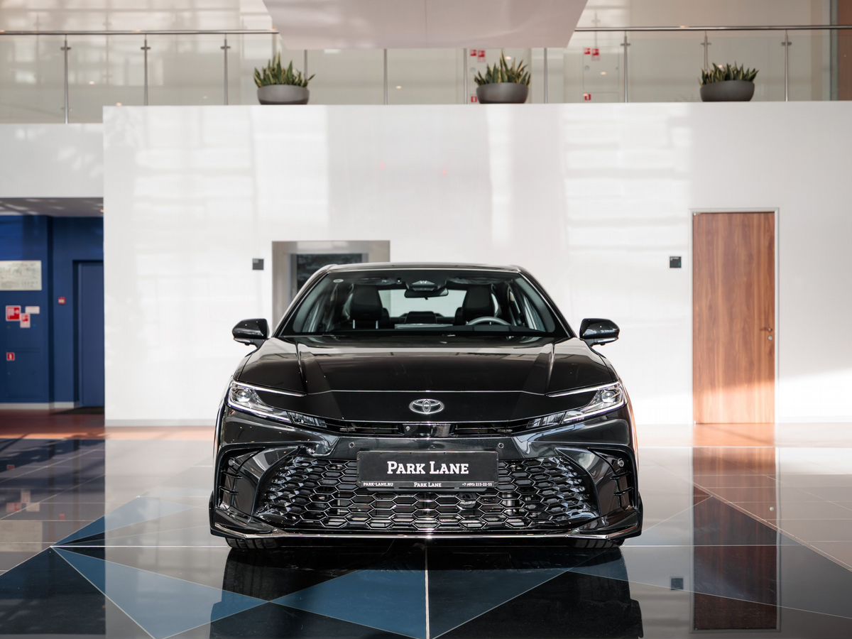 Toyota Camry IX (XV80) China Market 2.0hyb CVT (197 л.с.)