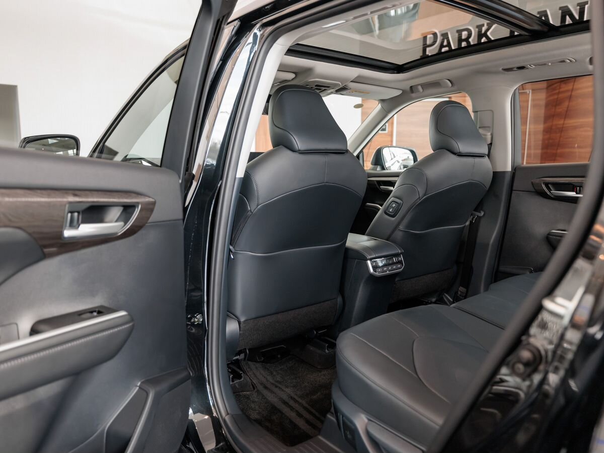 Toyota Highlander IV (XU70) 2.0 AT (248 л.с.) 4WD