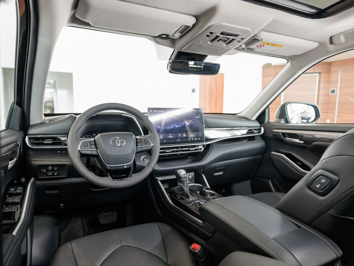 Toyota Highlander IV (XU70) 2.0 AT (248 л.с.) 4WD