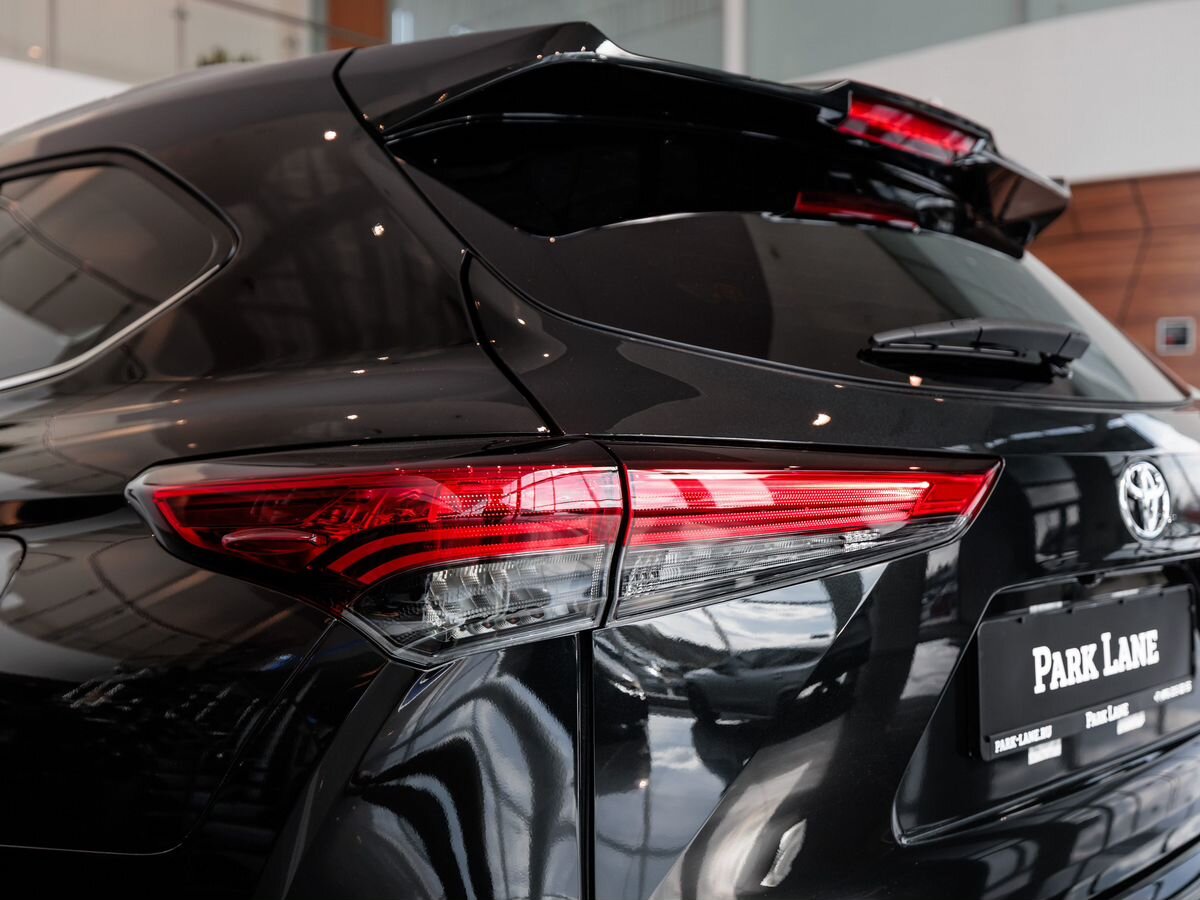 Toyota Highlander IV (XU70) 2.0 AT (248 л.с.) 4WD