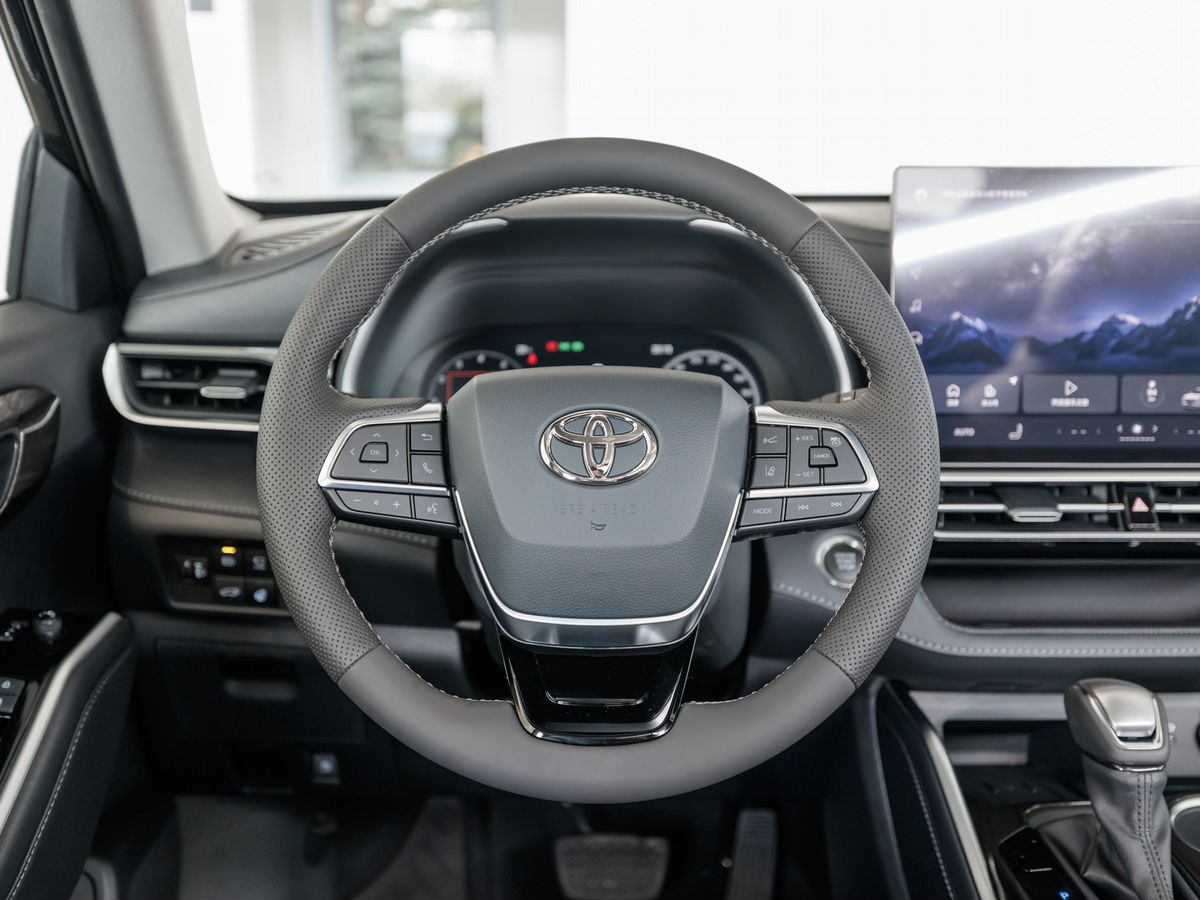 Toyota Highlander IV (XU70) 2.0 AT (248 л.с.) 4WD