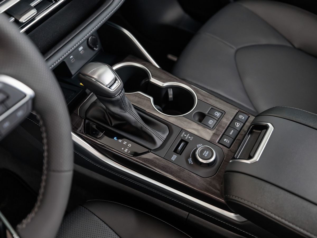 Toyota Highlander IV (XU70) 2.0 AT (248 л.с.) 4WD