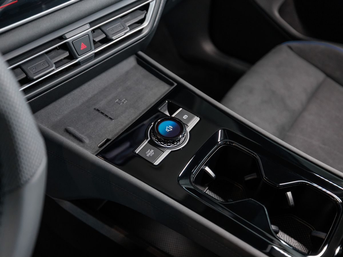 Volkswagen Tiguan III (China Market) L Pro 2.0 AMT (220 л.с.) 4WD