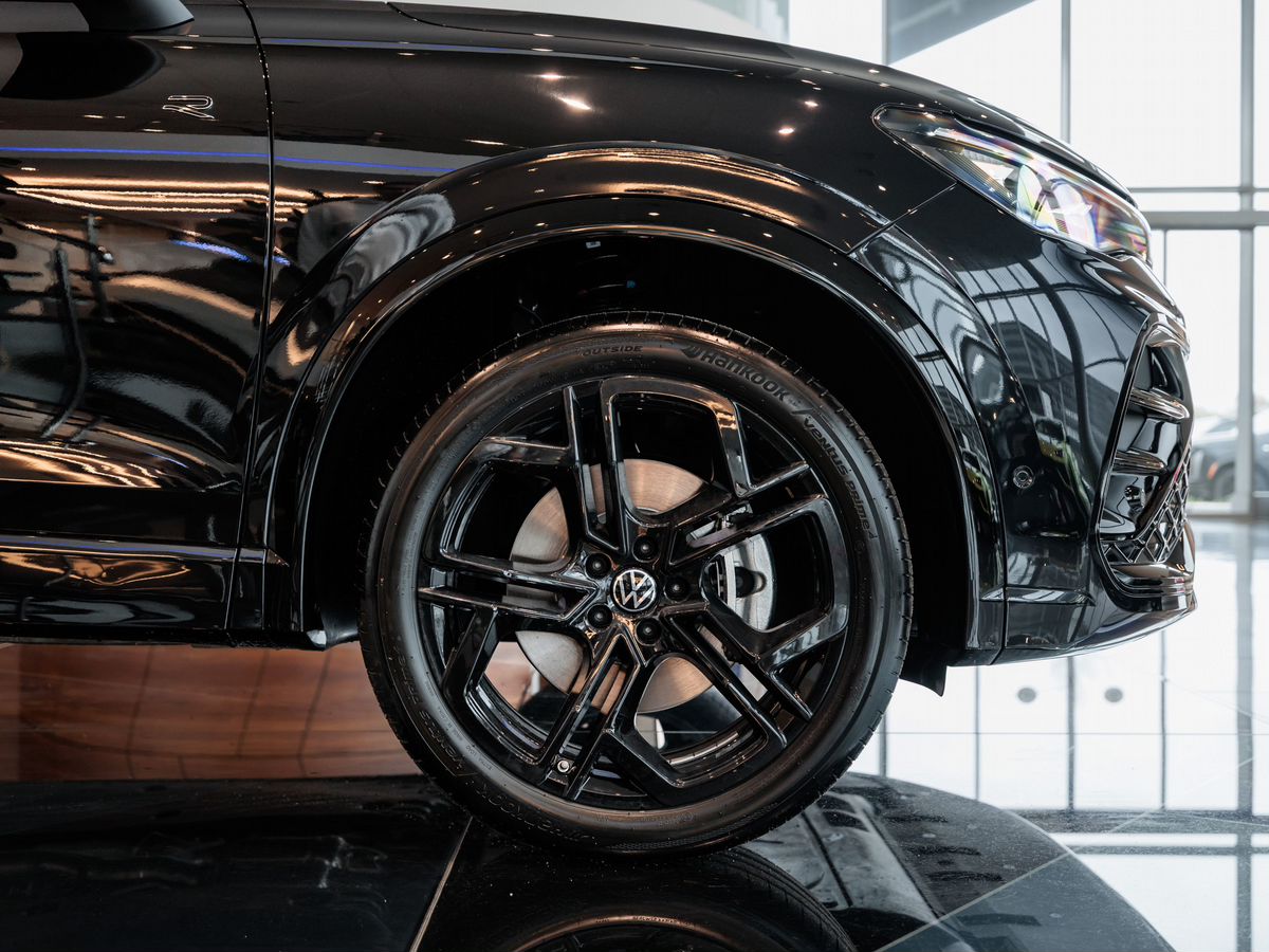 Volkswagen Tiguan III (China Market) L Pro 2.0 AMT (220 л.с.) 4WD